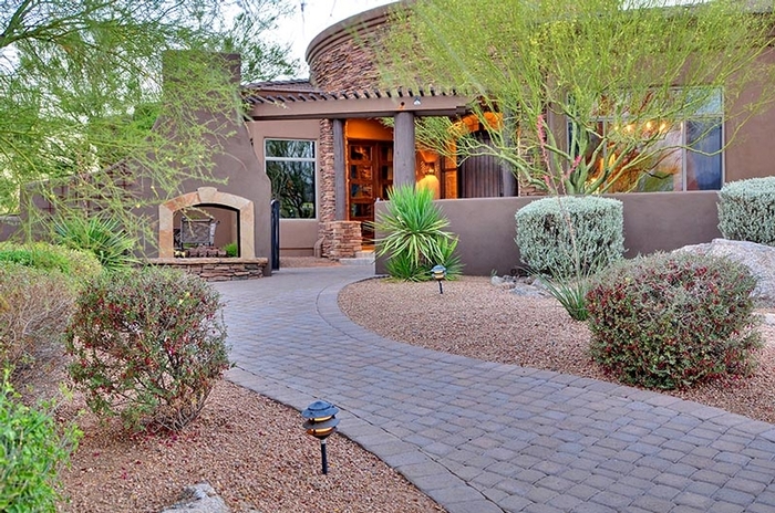 Custom Home in Scottsdale, AZ Custom Home in Scottsdale, AZ